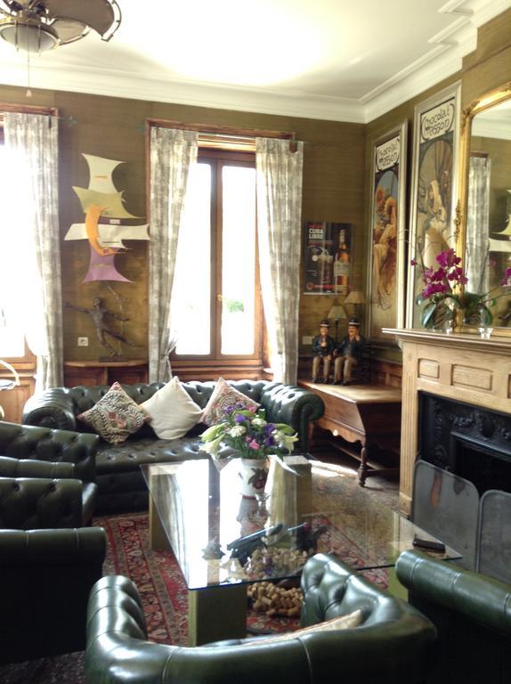 Chateau La Roque Margaux Hotell Servian Eksteriør bilde