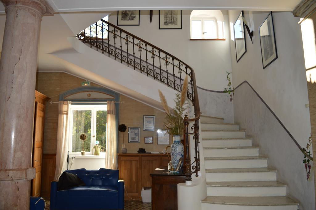 Chateau La Roque Margaux Hotell Servian Eksteriør bilde